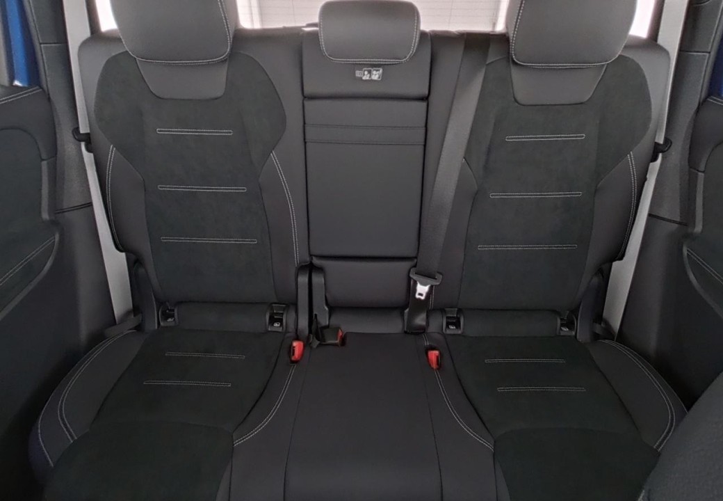 Mercedes-Benz GLB 200 4MATIC AMG Line - foto 15