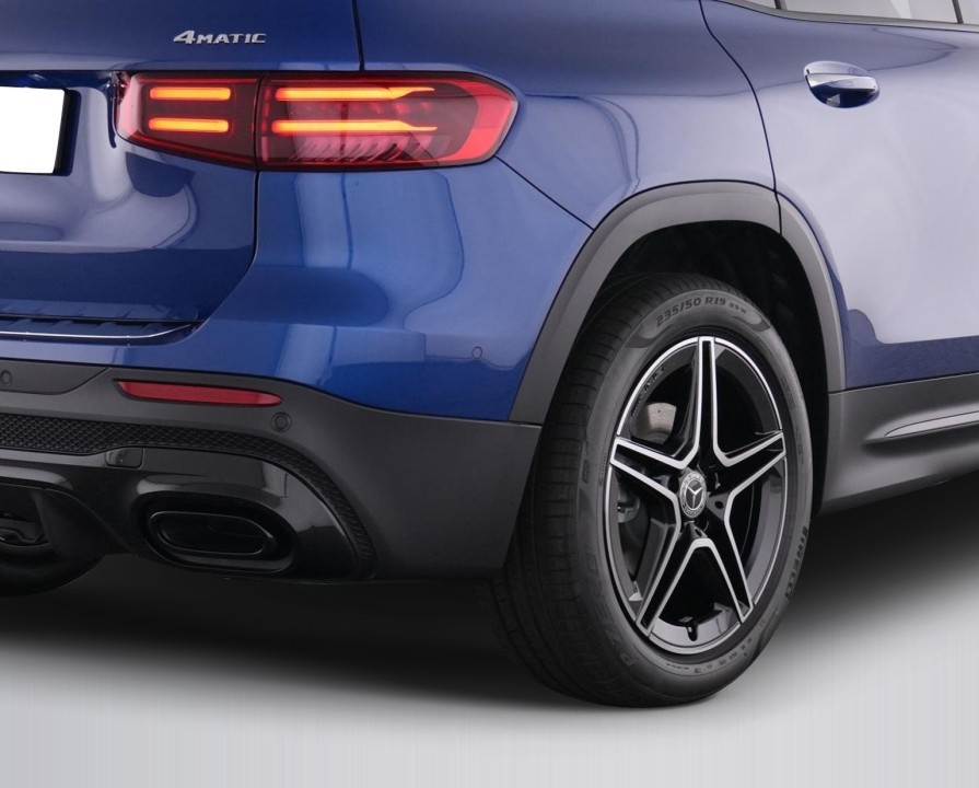 Mercedes-Benz GLB 200 4MATIC AMG Line - foto 17