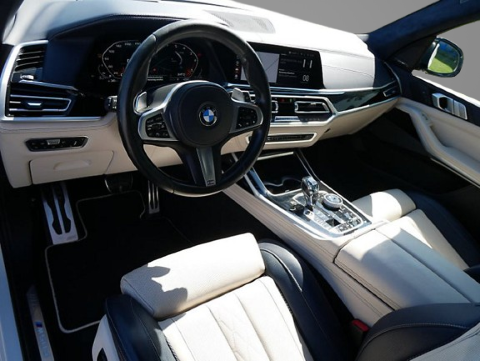 BMW X7 M50D - foto 10