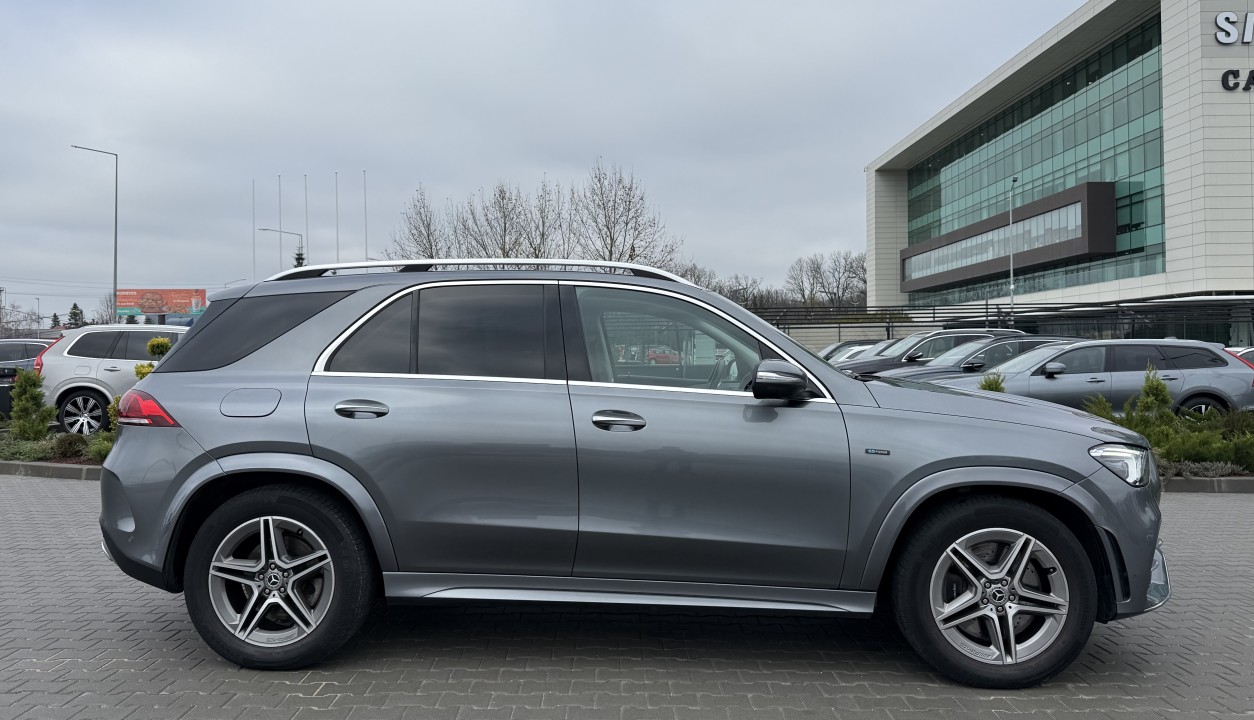 Mercedes-Benz GLE 350de 4MATIC AMG Line (2)