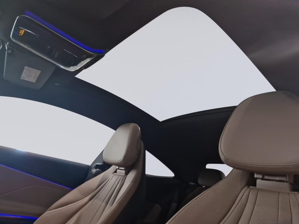 Mercedes-Benz CLE 300 4MATIC AMG Line - foto 9