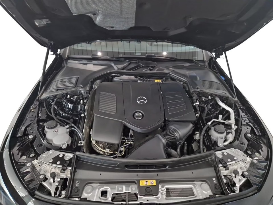 Mercedes-Benz CLE 300 4MATIC AMG Line - foto 12