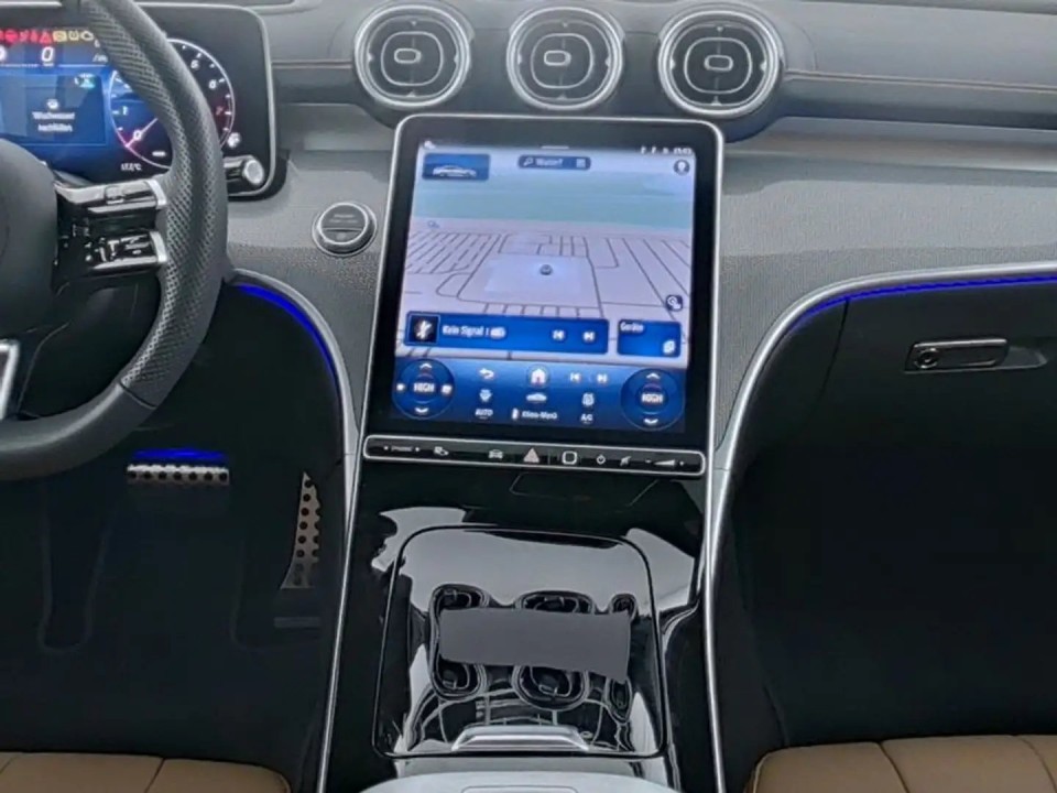 Mercedes-Benz CLE 300 4MATIC AMG (5)