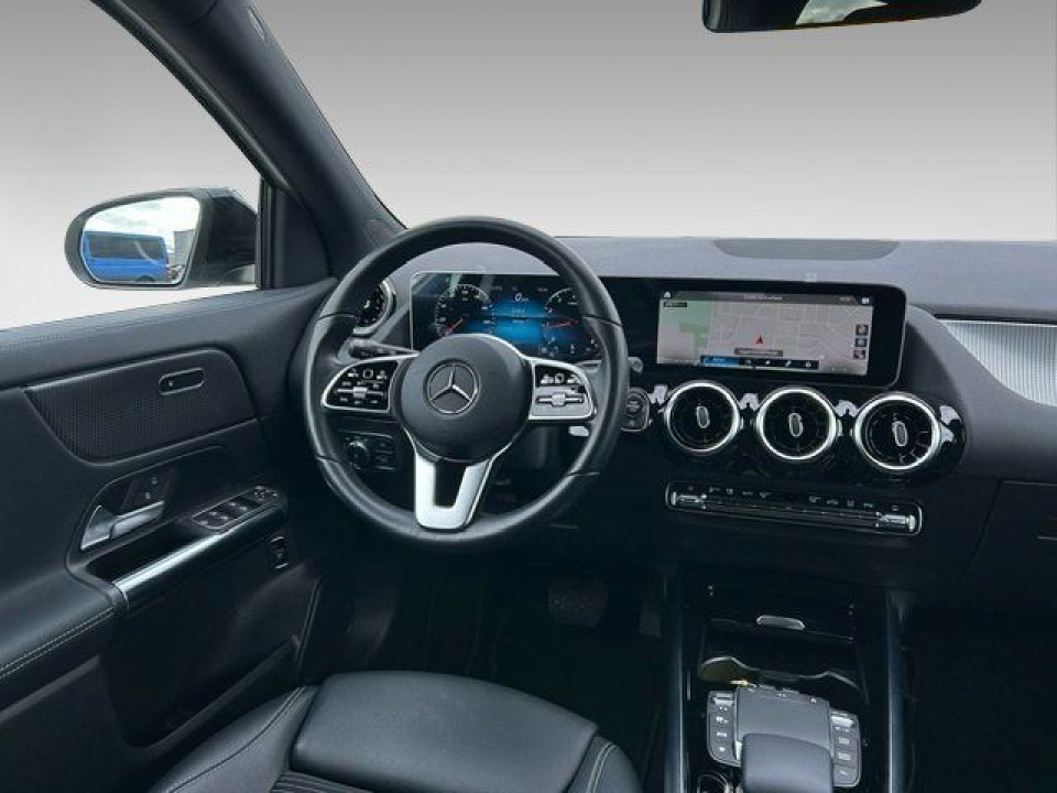 Mercedes-Benz GLA 200 - foto 10