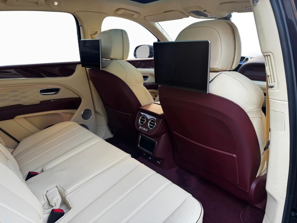 Bentley Bentayga Azure - foto 11