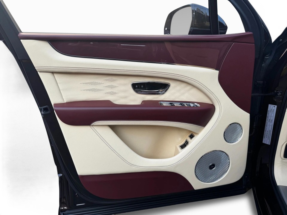 Bentley Bentayga Azure - foto 13