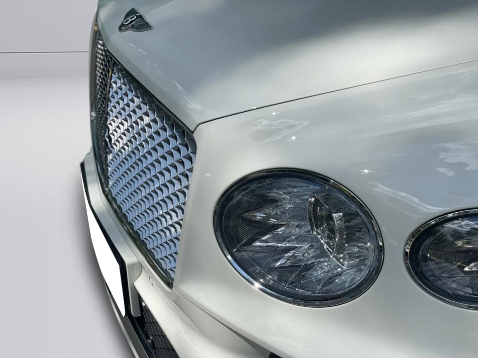 Bentley Bentayga - foto 25