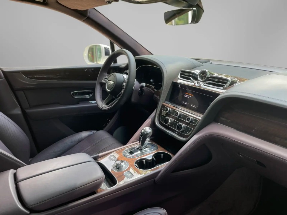 Bentley Bentayga - foto 10