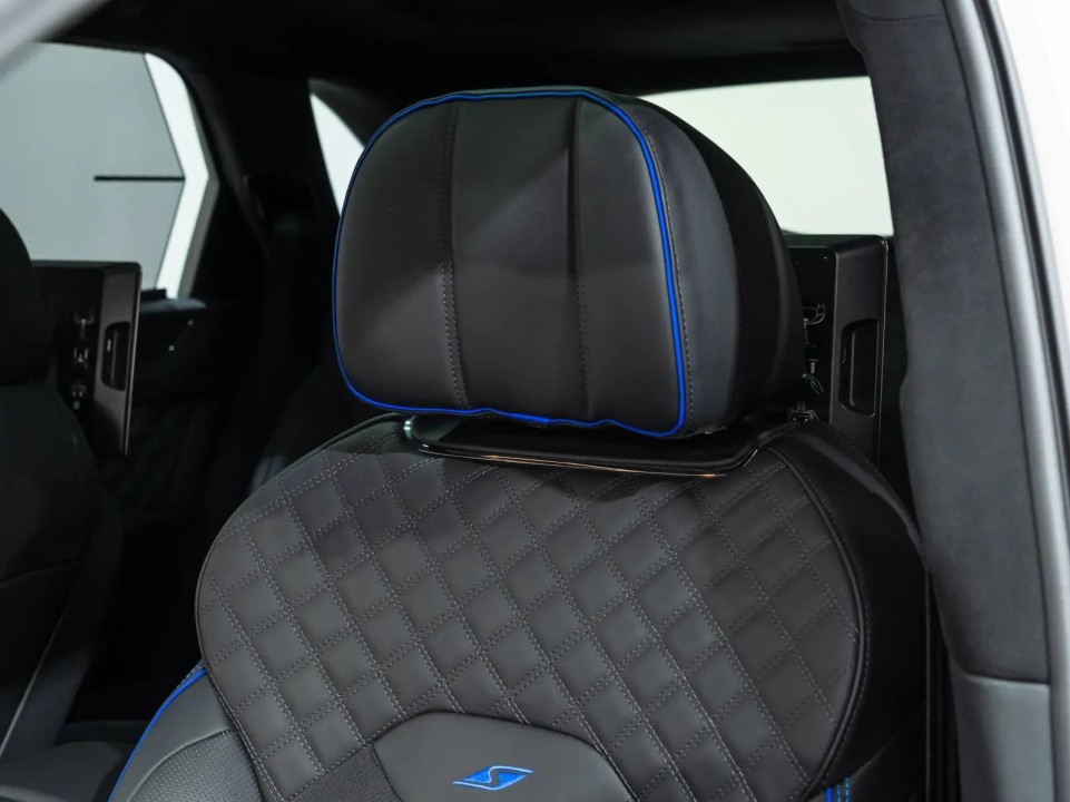 Bentley Bentayga - foto 12