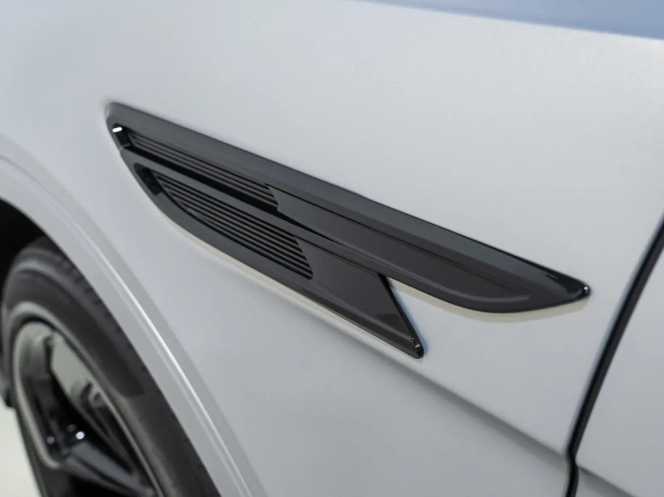 Bentley Bentayga - foto 22