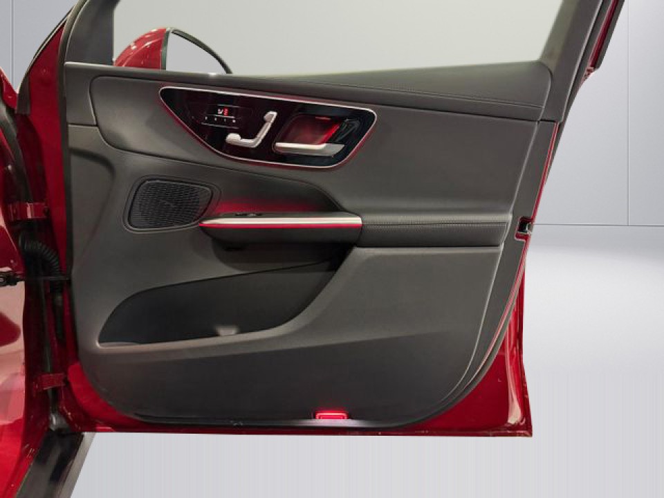 Mercedes-Benz GLC 300d 4MATIC AMG - foto 38