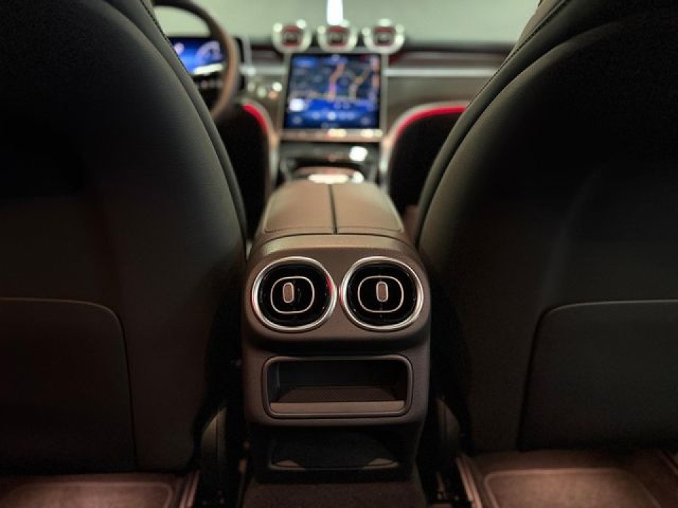 Mercedes-Benz GLC 300d 4MATIC AMG - foto 34