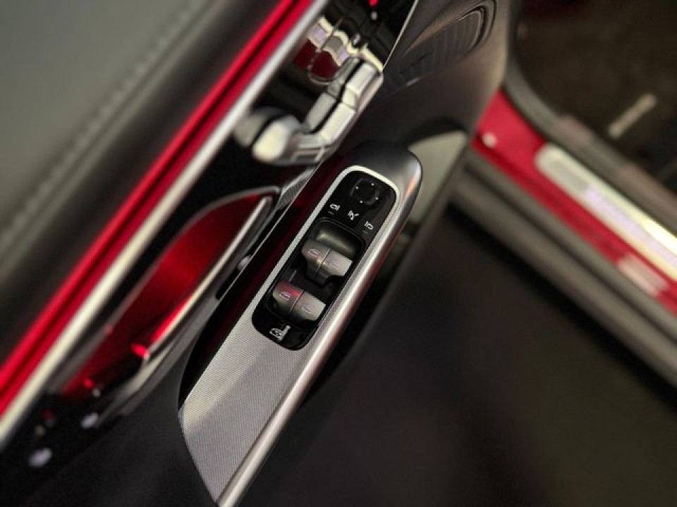 Mercedes-Benz GLC 300d 4MATIC AMG - foto 40