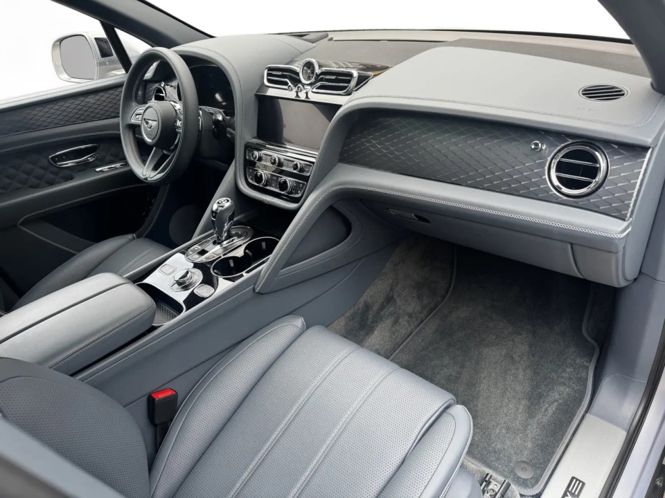 Bentley Bentayga - foto 9
