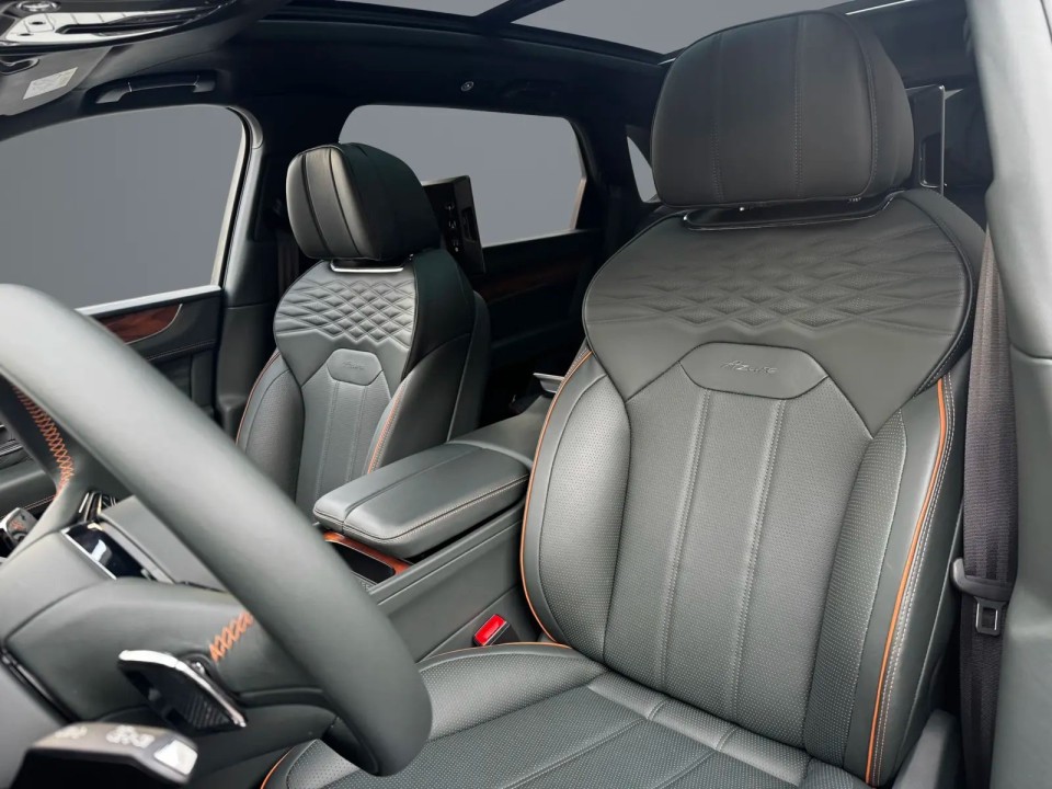 Bentley Bentayga Azure - foto 11