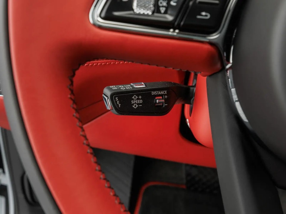 Bentley Bentayga S - foto 14