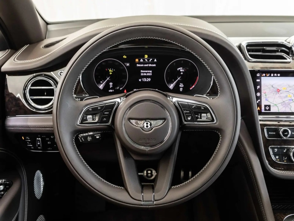 Bentley Bentayga Azure - foto 6