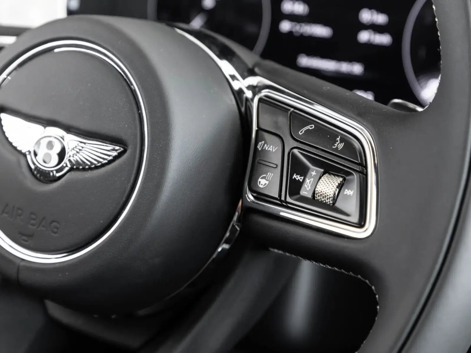 Bentley Bentayga - foto 9