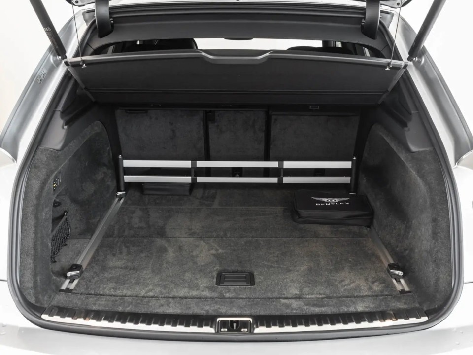 Bentley Bentayga - foto 27