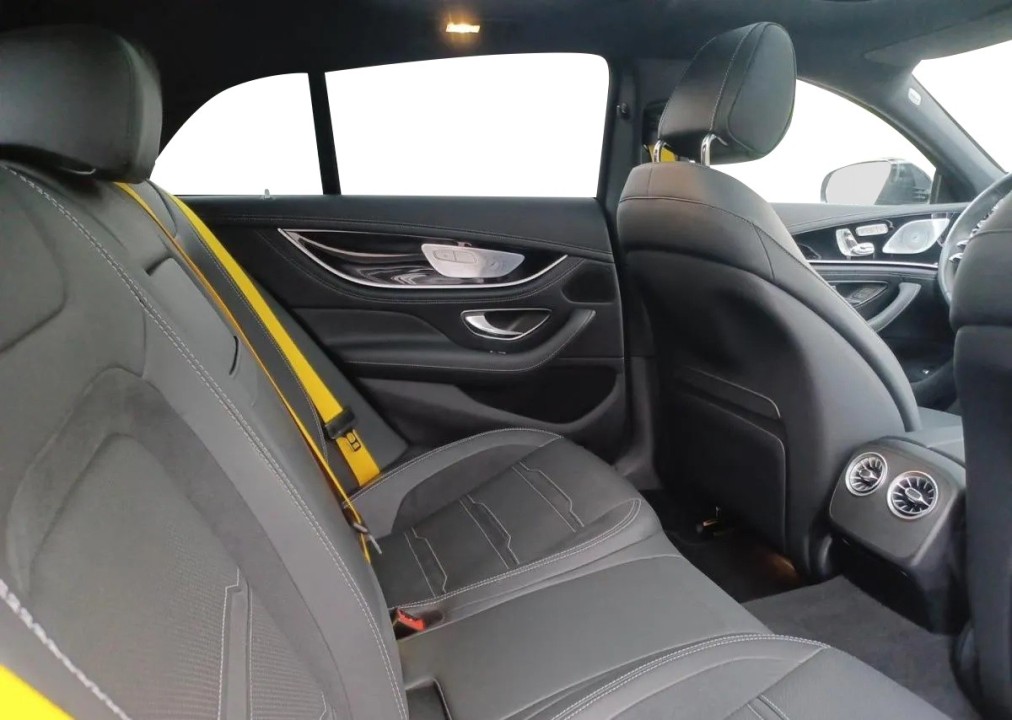 Mercedes-Benz AMG GT 53 4MATIC - foto 13