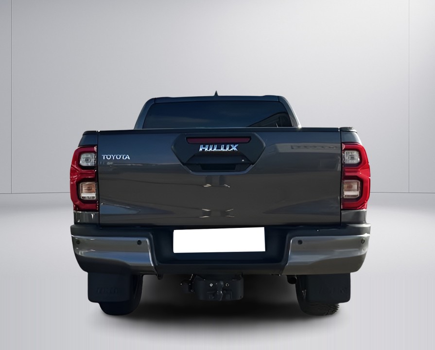 Toyota Hilux Double Cab Invincible (4)