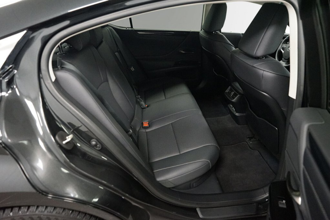 Lexus Seria ES 300h Limited Edition - foto 13