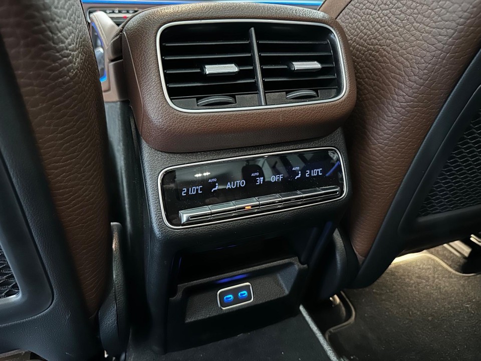 Mercedes-Benz GLS 450d 4MATIC - foto 18