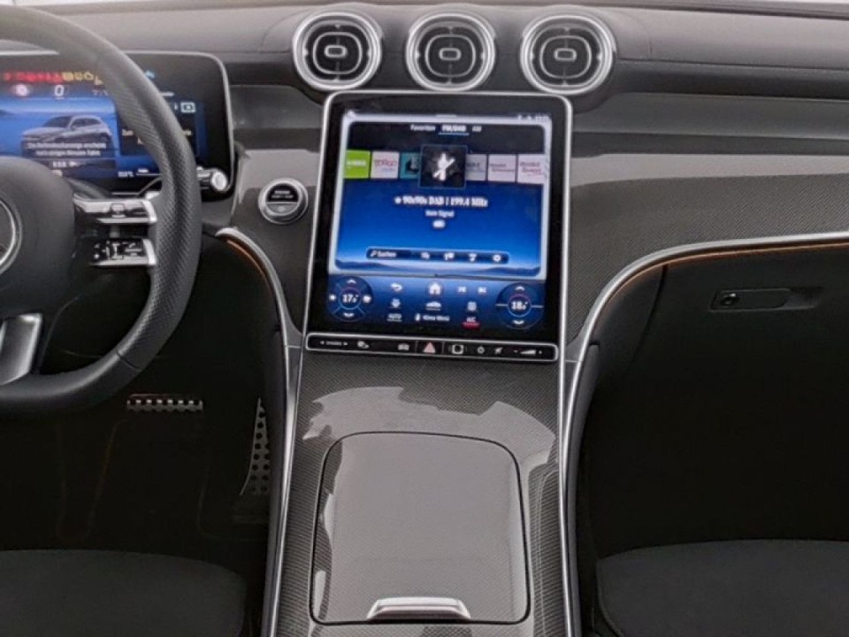 Mercedes-Benz GLC 300 4MATIC AMG Line - foto 7