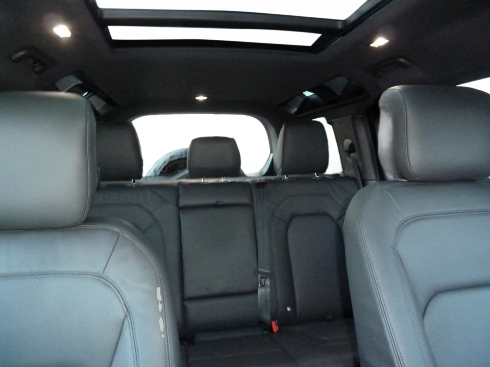 Land Rover Defender P300e HSE - foto 14