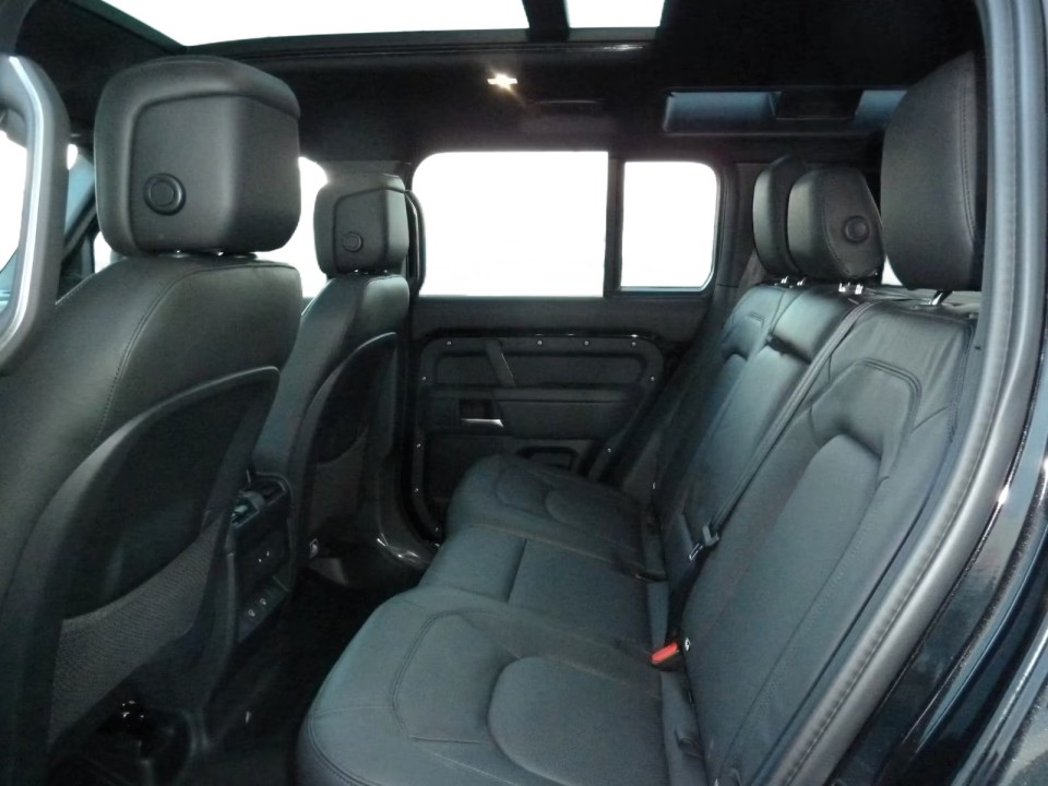 Land Rover Defender P300e HSE - foto 15