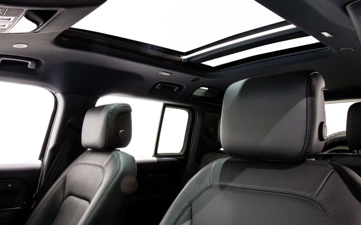 Land Rover Defender P300e HSE - foto 20