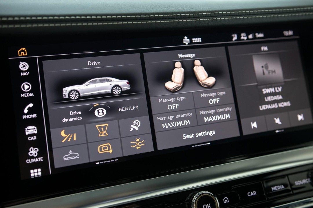 Bentley Flying Spur Azure - foto 24