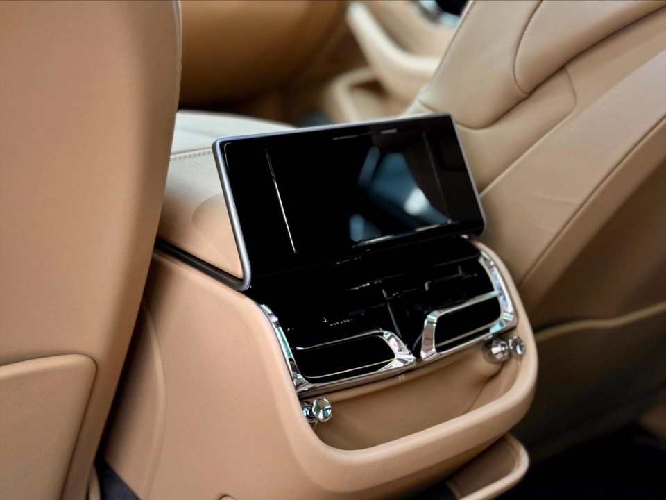 Bentley Flying Spur Azure - foto 16