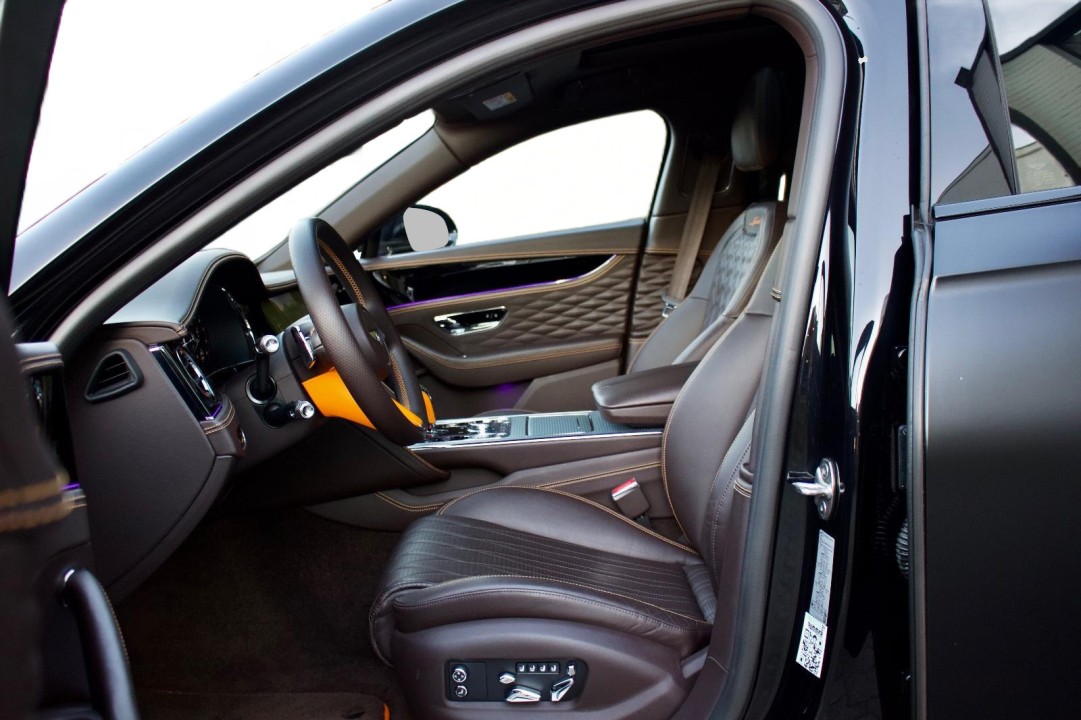 Bentley Flying Spur - foto 10