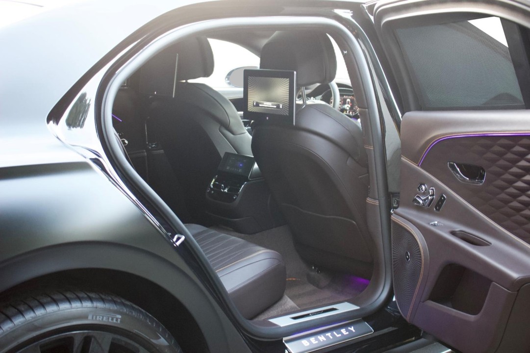 Bentley Flying Spur - foto 11