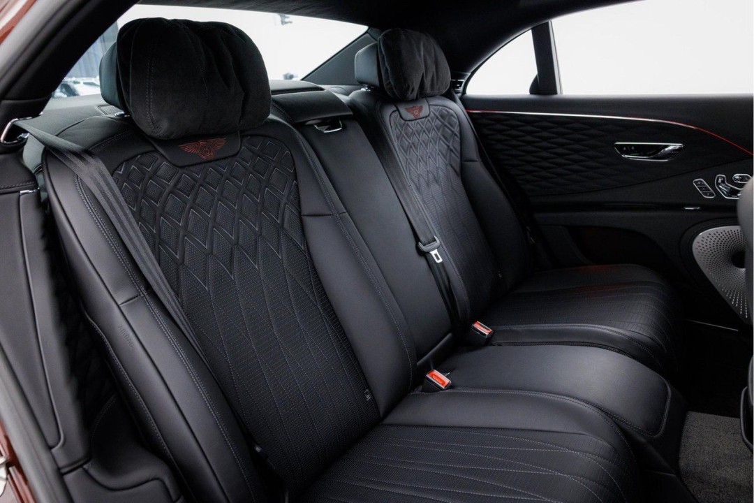 Bentley Flying Spur - foto 8