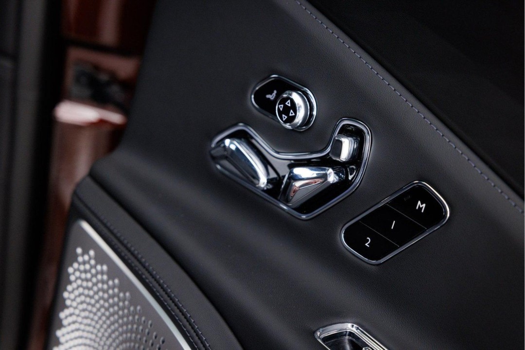 Bentley Flying Spur - foto 16