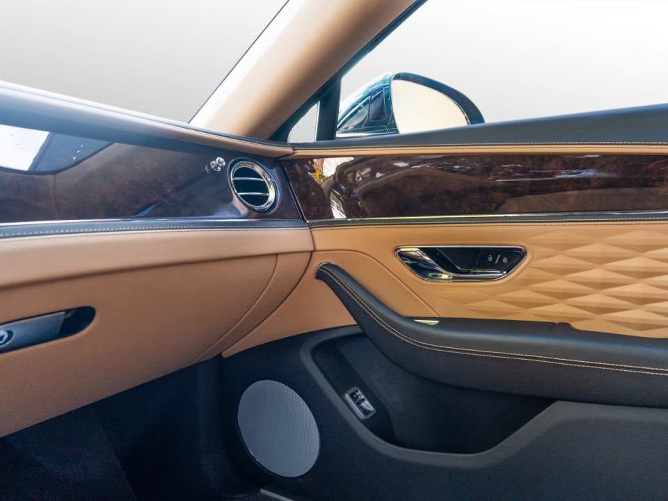 Bentley Flying Spur - foto 18