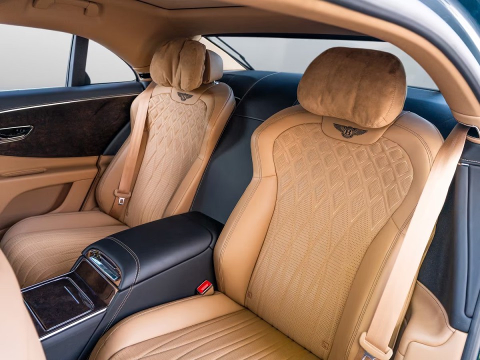 Bentley Flying Spur - foto 15