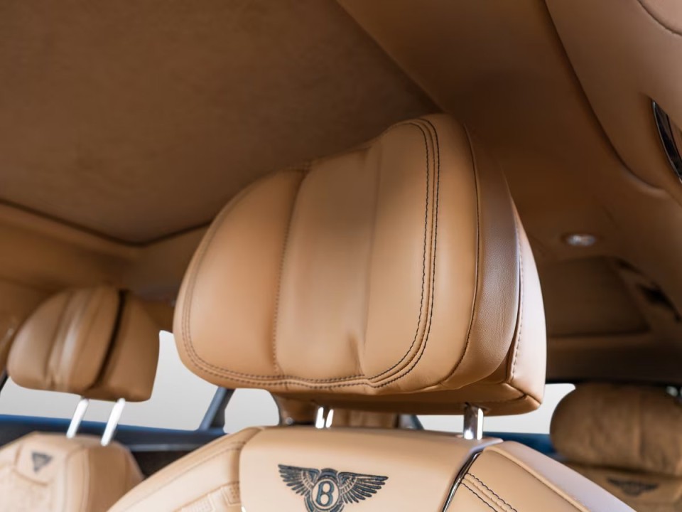 Bentley Flying Spur - foto 14