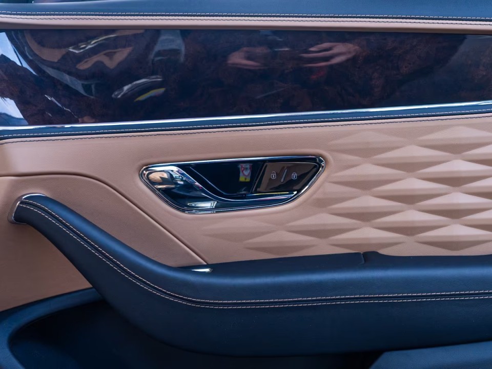 Bentley Flying Spur - foto 20