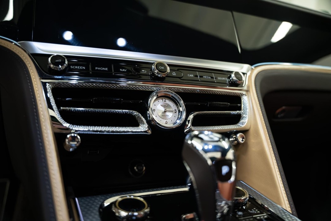 Bentley Flying Spur Mulliner - foto 18