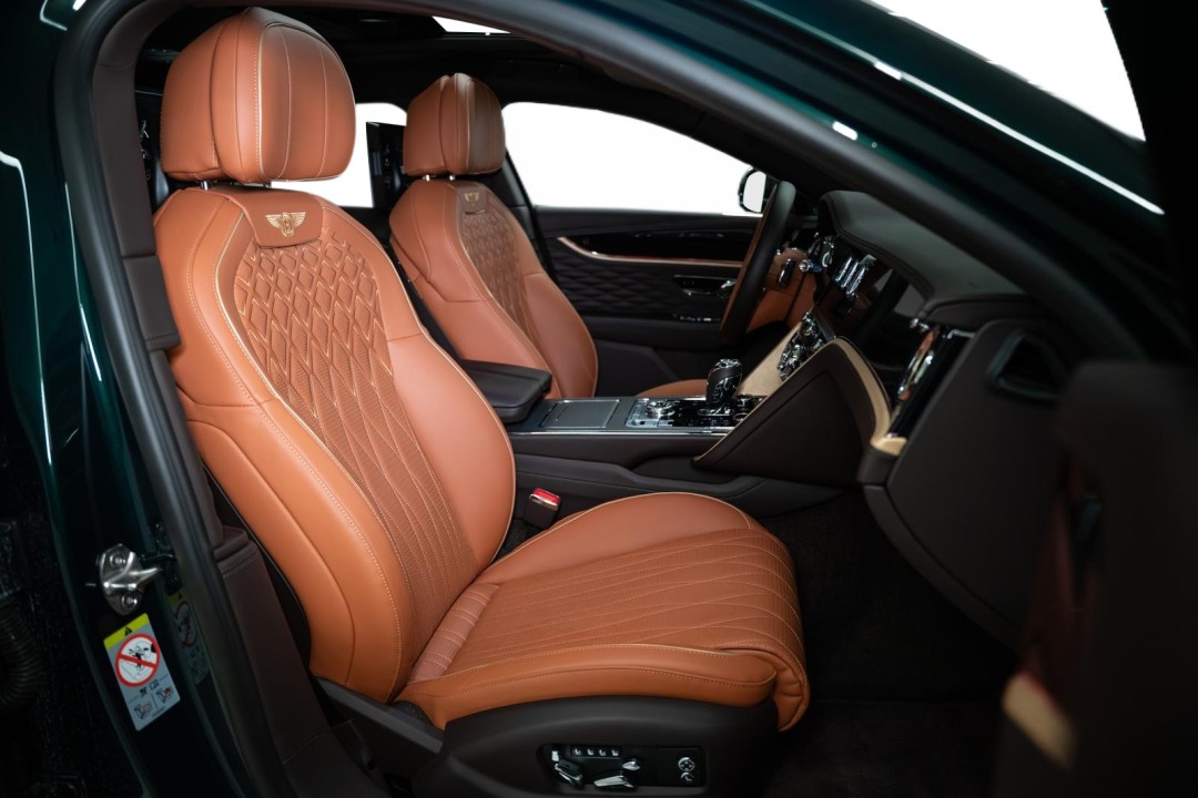 Bentley Flying Spur Mulliner - foto 12