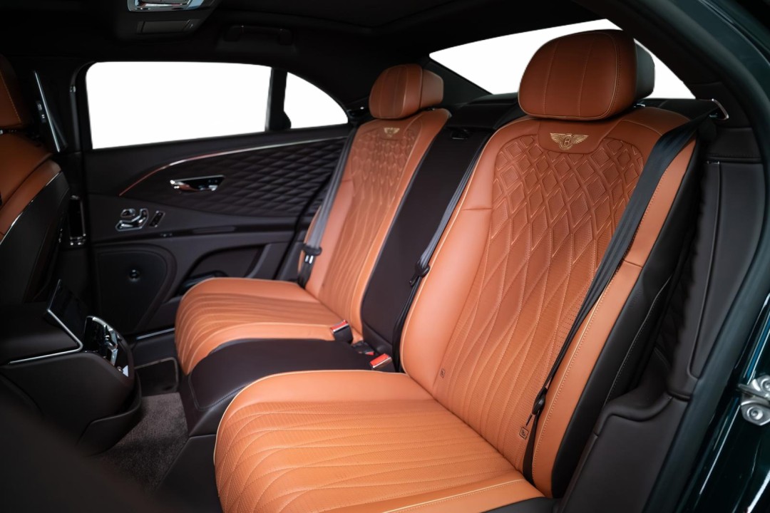 Bentley Flying Spur Mulliner - foto 10