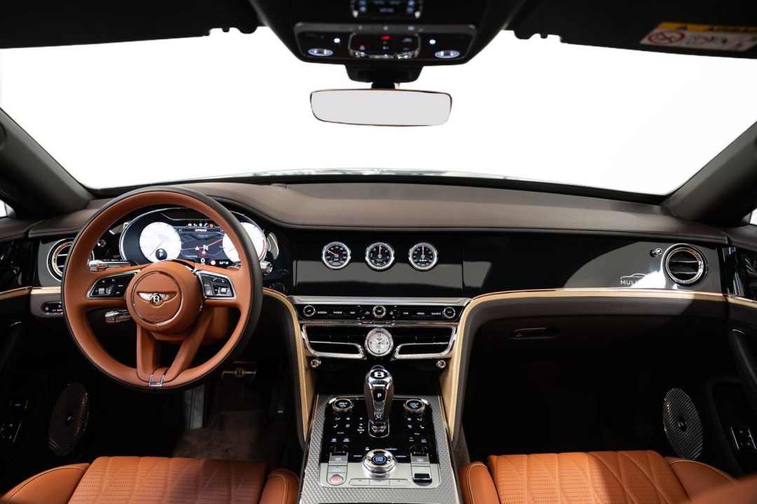 Bentley Flying Spur Mulliner - foto 15
