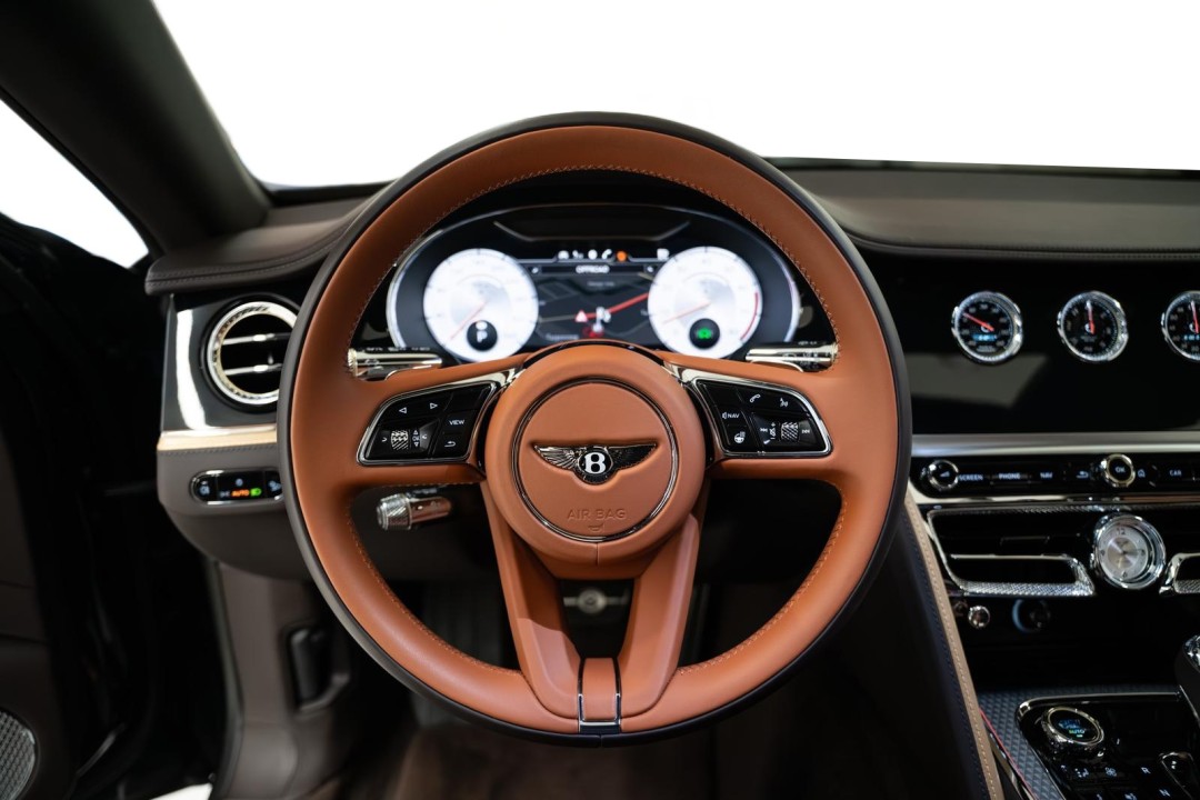 Bentley Flying Spur Mulliner - foto 16