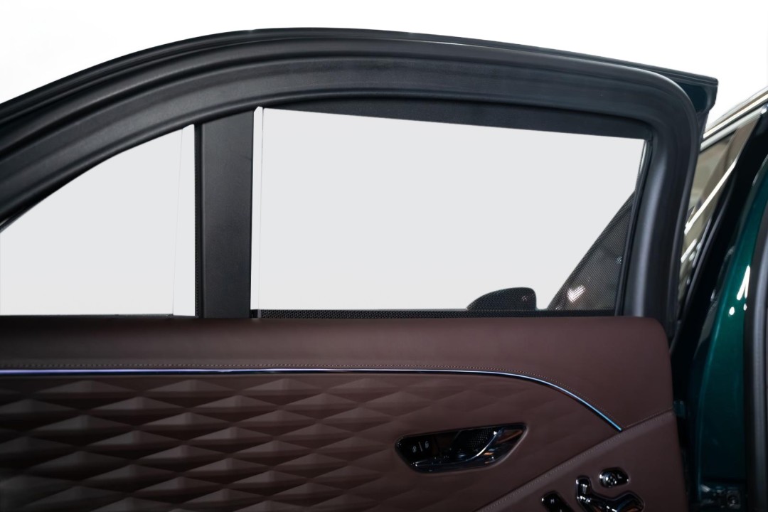 Bentley Flying Spur Mulliner - foto 20