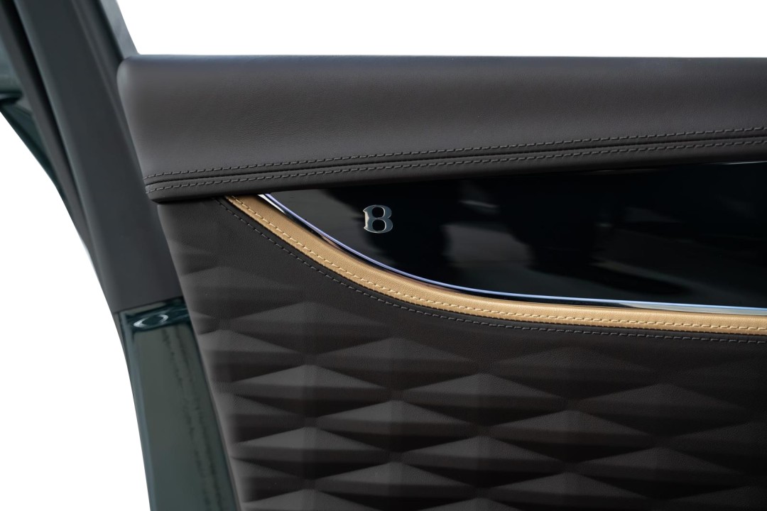 Bentley Flying Spur Mulliner - foto 22