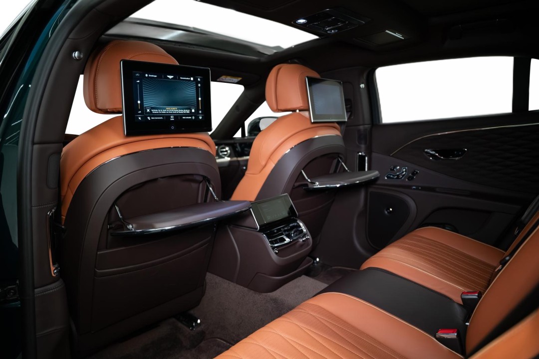 Bentley Flying Spur Mulliner - foto 11