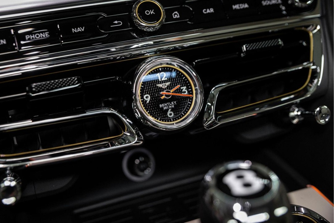 Bentley Flying Spur Azure - foto 32